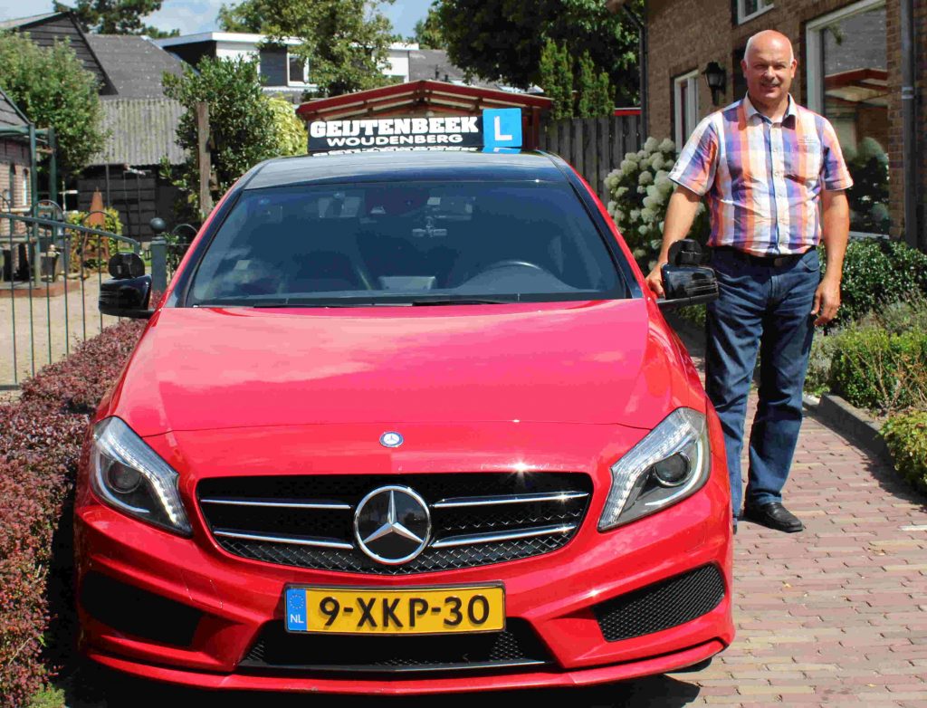 Wim Geijtenbeek is eigenaar van autorijschool Geijtenbeek.